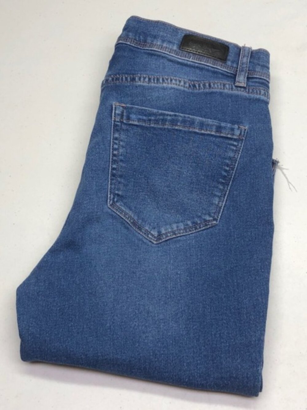 NICOLE MILLER SOHO HIGH-RISE SKINNY CROP JEANS 6/28x24 ⭐️